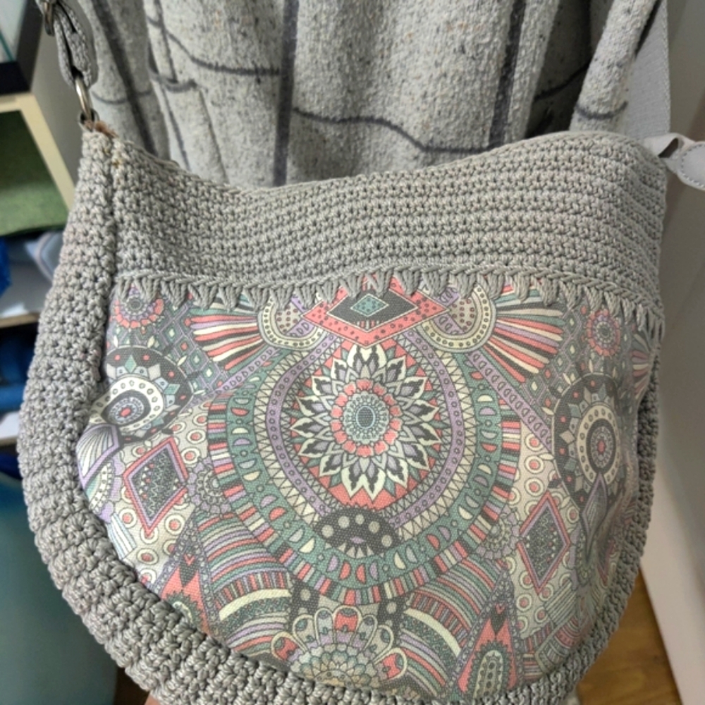 Sakroots Gray and Pink Bohemian Style Crossbody Crochet Bag - Picture 3 of 13